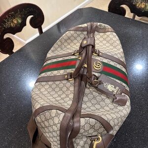 Gucci GG Supreme Duffle Bag